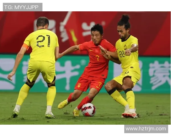 国足迎战乌兹别克全力争胜进球大战期待精彩瞬间