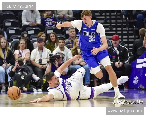 达拉斯独行侠与爵士激战正酣球迷期待精彩对决与绝妙表现