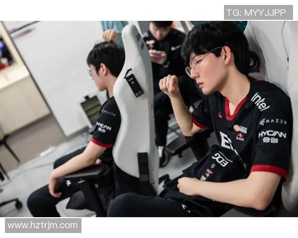 阿尔梅勒与海队激战正酣谁能在这场对决中笑到最后