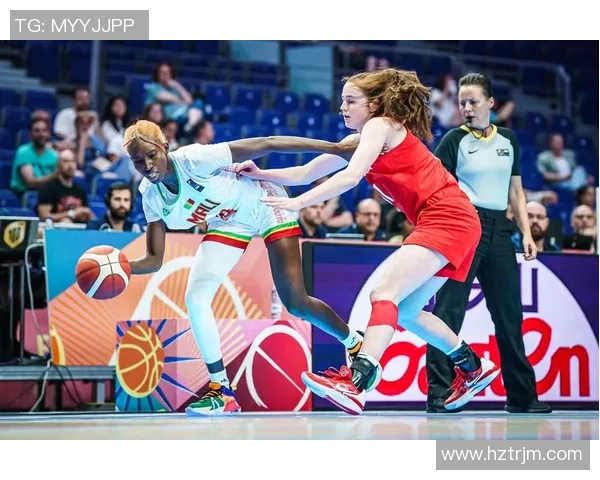 乌克兰女篮与拉脱维亚女篮激战正酣谁能夺得胜利的荣耀