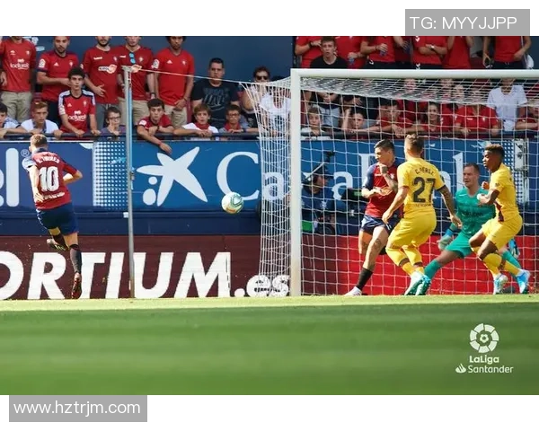 巴萨与埃尔切对决结果揭晓球迷热议比赛精彩瞬间与未来展望