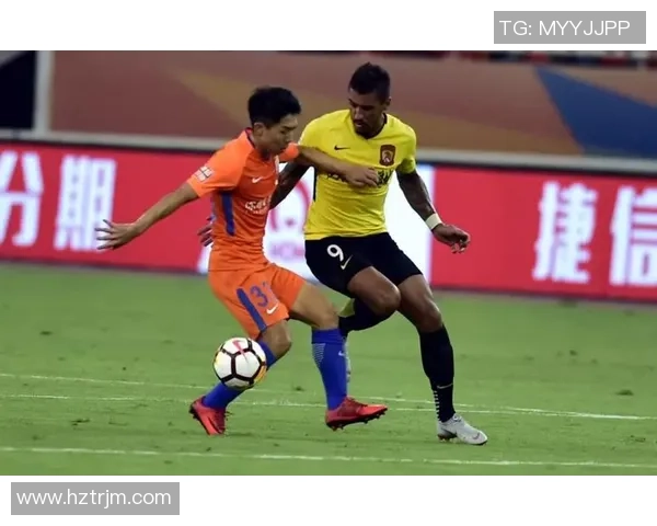 恒大与鲁能激战正酣文字直播全程回顾与精彩瞬间分析